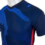 Breathable men’s football jersey