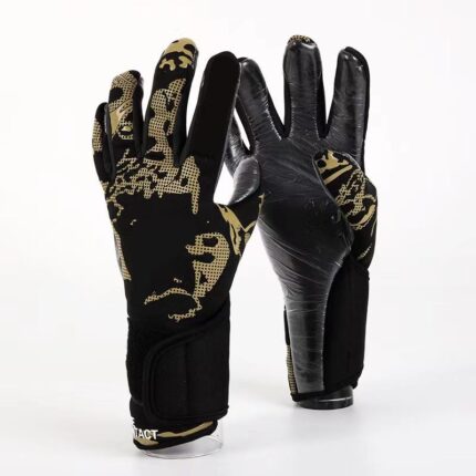 Thickened soccer goalkeeper gloves