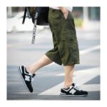 Men’s six pocket cargo shorts