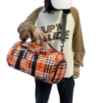 Large capacity duffle bag compartments