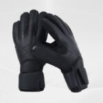 Custom latex goalkeeper gloves